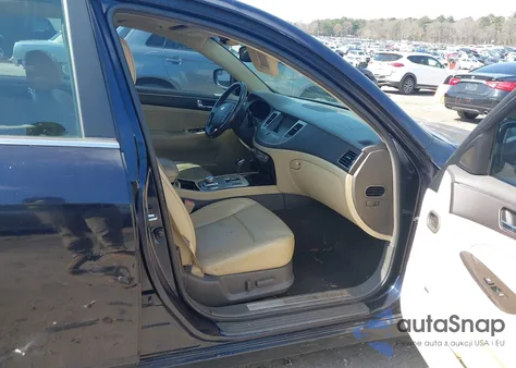 2009 Hyundai Genesis 3.8 z USA, uszkodzony, nr VIN KMHGC46E49U048666